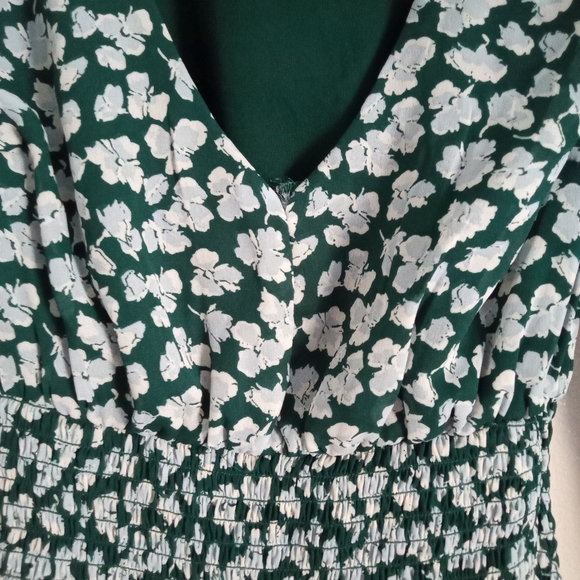 Abercrombie & Fitch Emerald With  Flowers Woman's Mini Dress - Picture 7 of 7